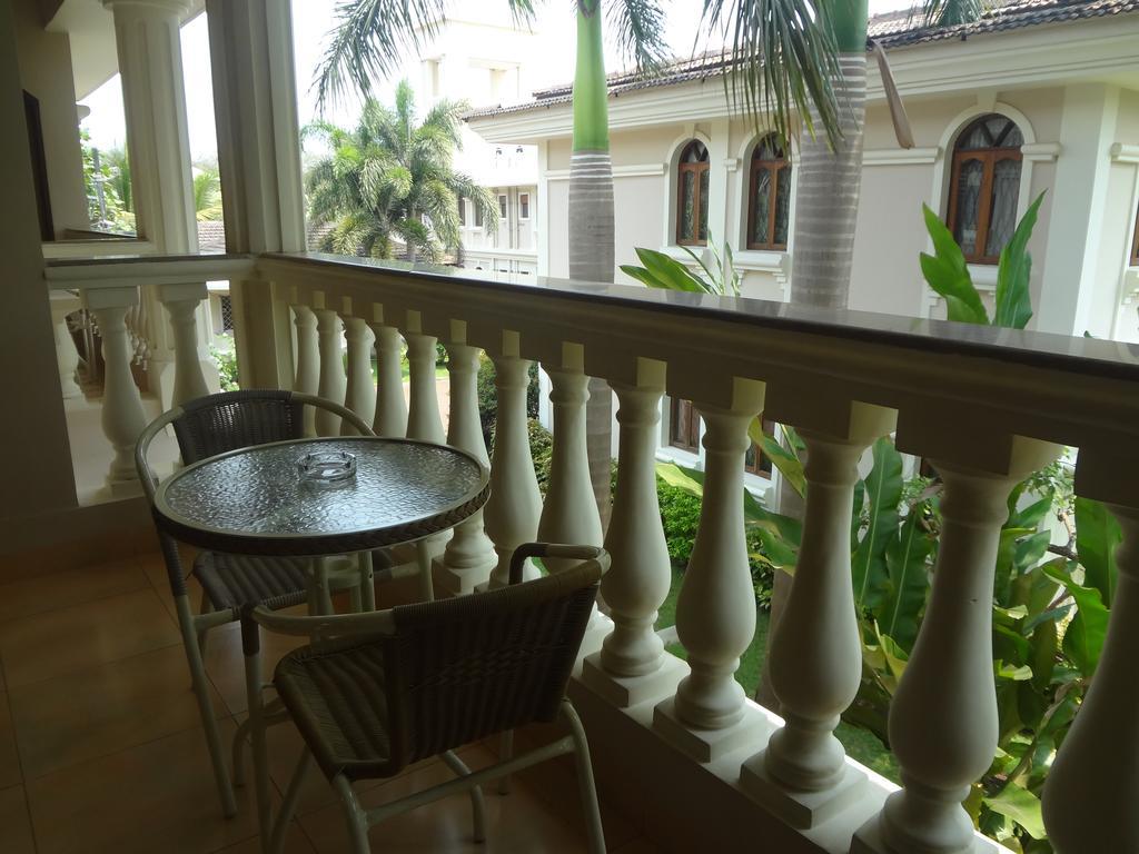 Hacienda De Goa Resort Vagator Bagian luar foto