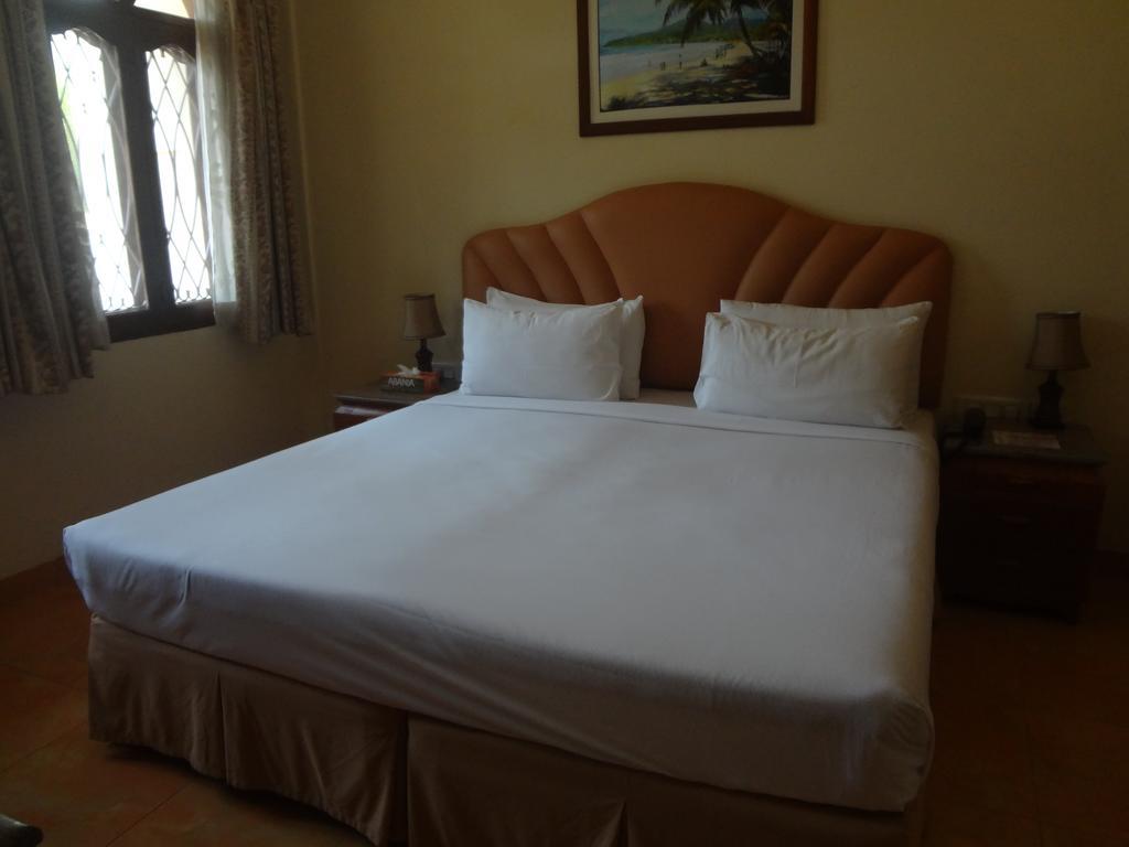 Hacienda De Goa Resort Vagator Bagian luar foto