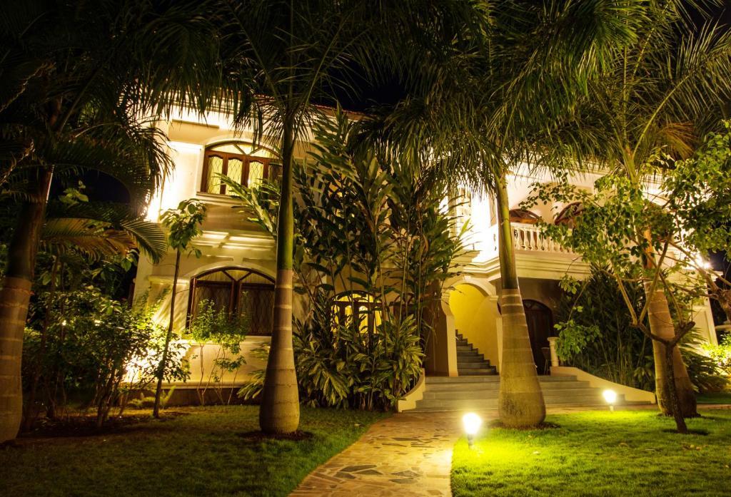 Hacienda De Goa Resort Vagator Bagian luar foto